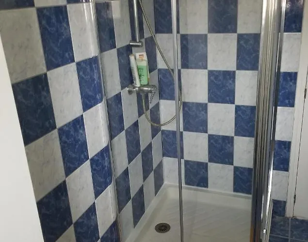 A 10 Minutes Du Circuit Des 24h Du Mans Et A 5 Minutes Sortie Autoroute A11 Bed & Breakfast